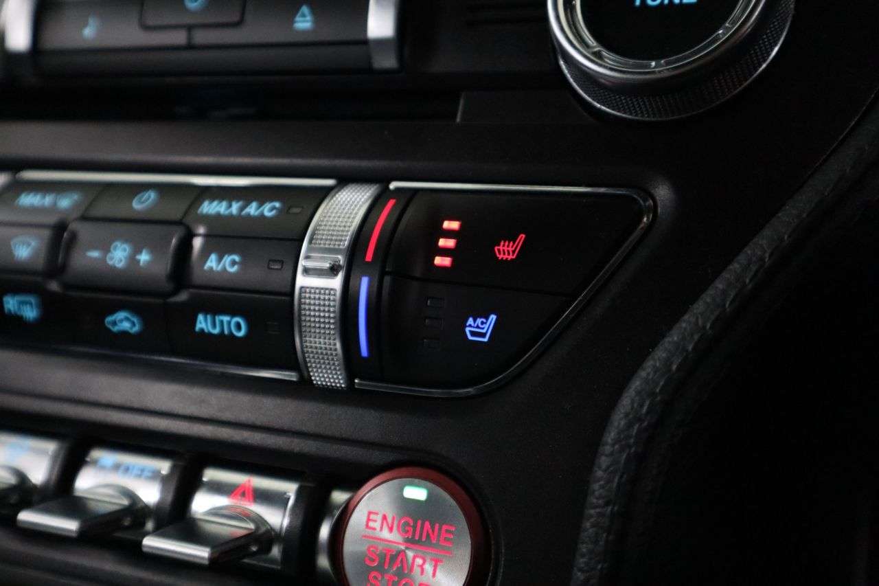 A 2019 FORD MUSTANG ECOBOOST A 2019 FORD MUSTANG ECOBOOST