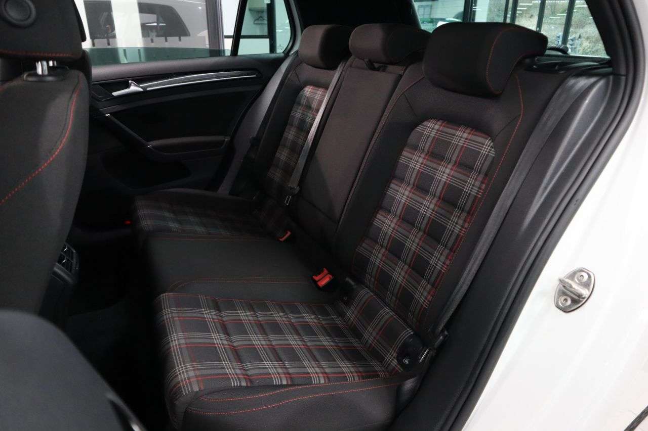 2015 VOLKSWAGEN GOLF 2015 VOLKSWAGEN GOLF