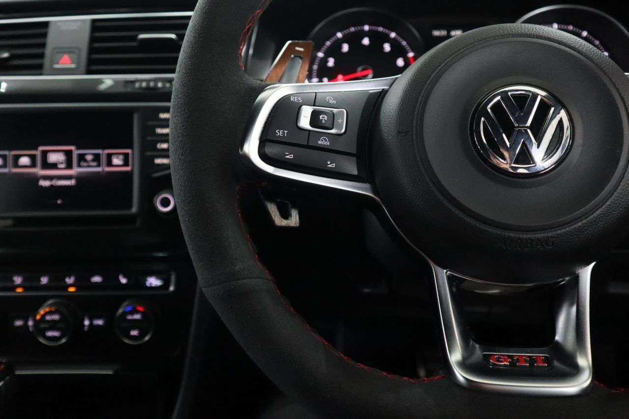 2015 VOLKSWAGEN GOLF 2015 VOLKSWAGEN GOLF