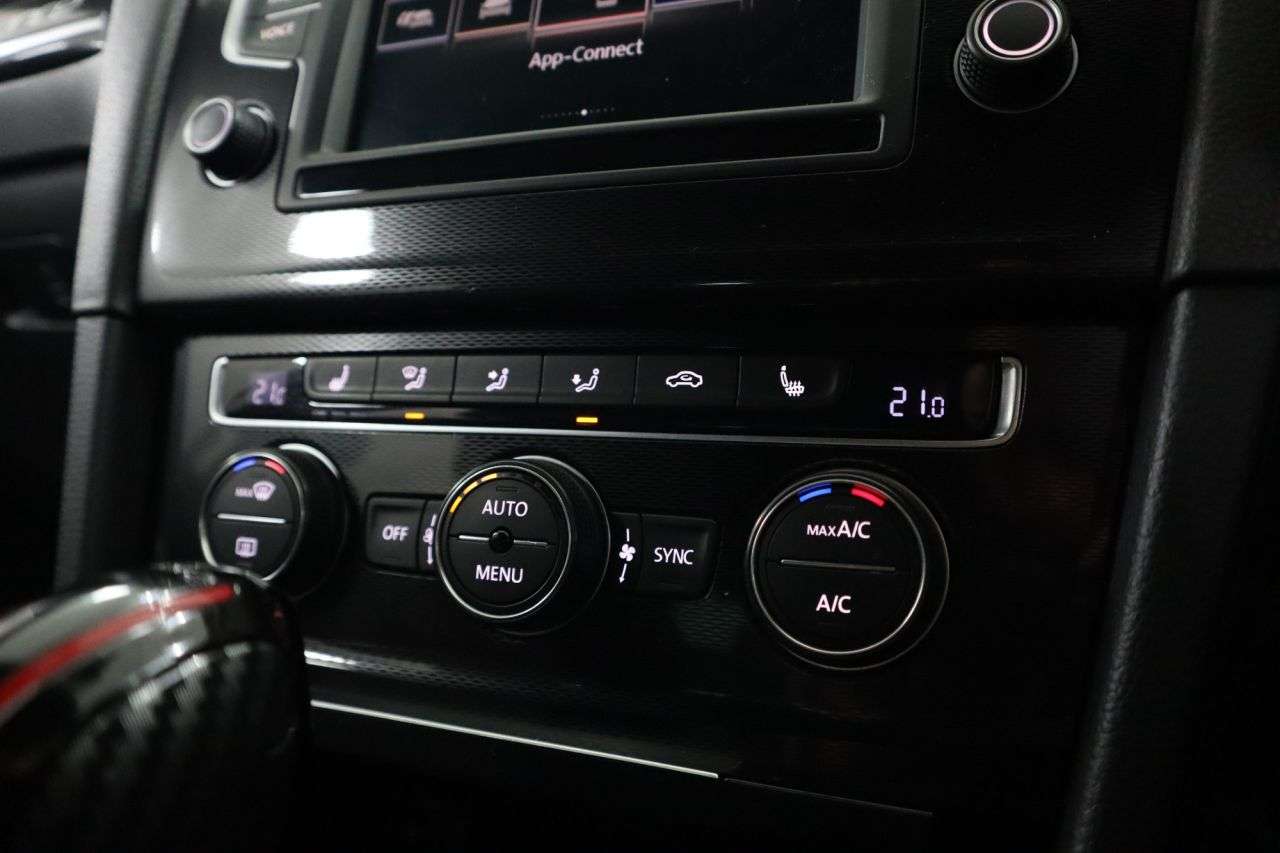 2015 VOLKSWAGEN GOLF 2015 VOLKSWAGEN GOLF