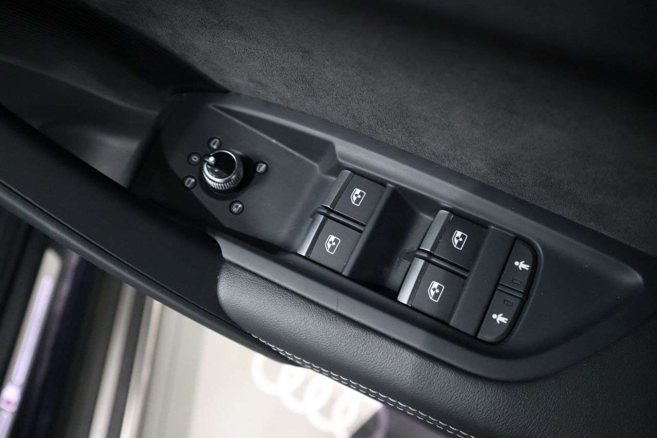 2018 AUDI SQ5 2018 AUDI SQ5