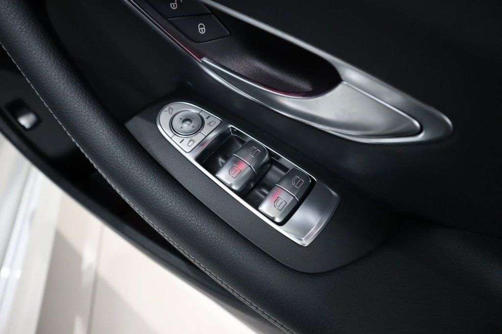 2018 MERCEDES-BENZ E-CLASS 2018 MERCEDES-BENZ E-CLASS