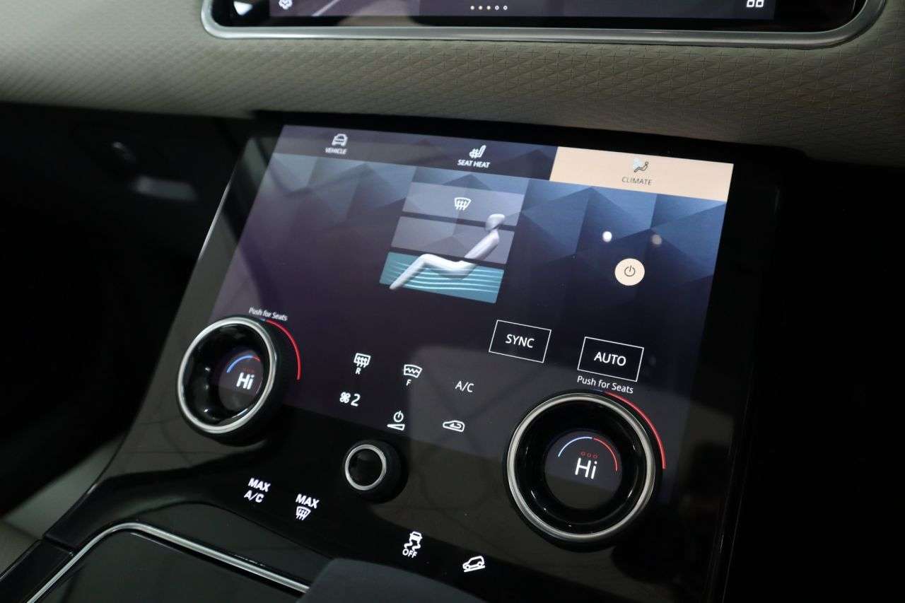 2022 LAND ROVER RANGE ROVER VELAR 2022 LAND ROVER RANGE ROVER VELAR