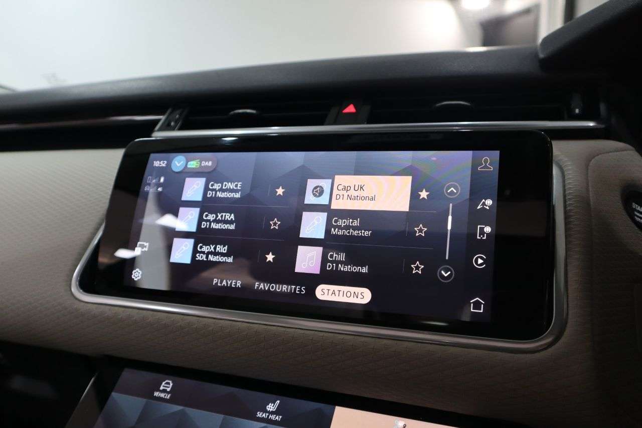 2022 LAND ROVER RANGE ROVER VELAR 2022 LAND ROVER RANGE ROVER VELAR