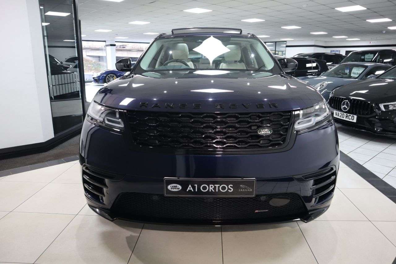 A 2022 LAND ROVER RANGE ROVER VELAR 2.0 D200 MHEV R-Dynamic SE SUV 5dr Diesel Auto 4WD Euro 6 (s/s) (204 ps) 1 A 2022 LAND ROVER RANGE ROVER VELAR 2.0 D200 MHEV R-Dynamic SE SUV 5dr Diesel Auto 4WD Euro 6 (s/s) (204 ps) 1