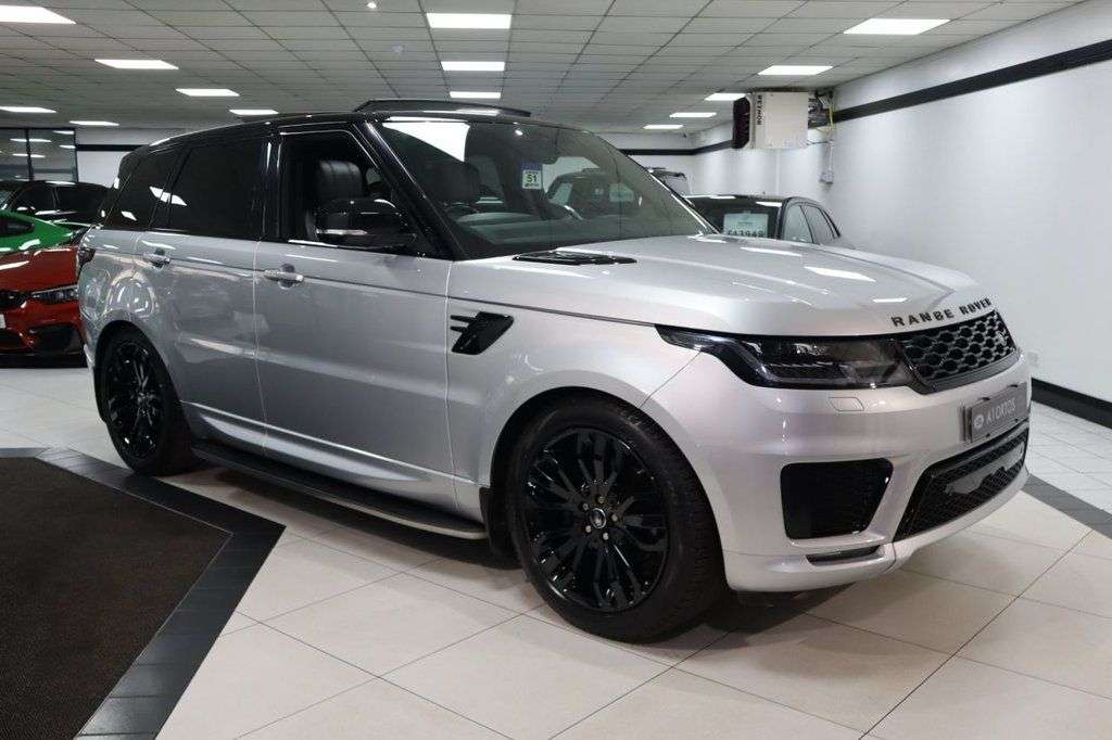 A 2018 LAND ROVER RANGE ROVER SPORT 3.0 SD V6 HSE SUV 5dr Diesel Auto 4WD Euro 6 (s/s) (306 ps) 1 FORMER LAND R A 2018 LAND ROVER RANGE ROVER SPORT 3.0 SD V6 HSE SUV 5dr Diesel Auto 4WD Euro 6 (s/s) (306 ps) 1 FORMER LAND R