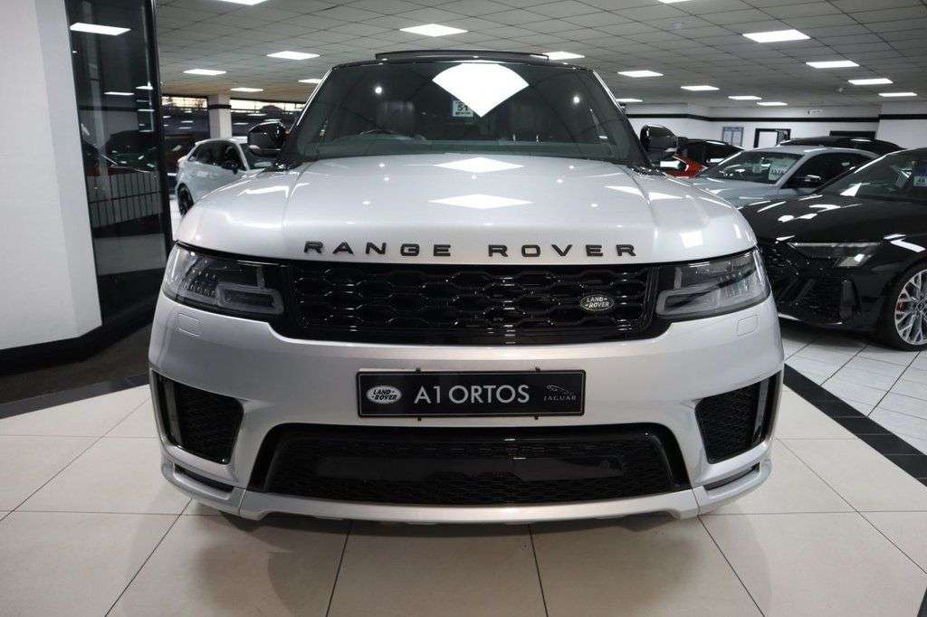 A 2018 LAND ROVER RANGE ROVER SPORT 3.0 SD V6 HSE SUV 5dr Diesel Auto 4WD Euro 6 (s/s) (306 ps) 1 FORMER LAND R A 2018 LAND ROVER RANGE ROVER SPORT 3.0 SD V6 HSE SUV 5dr Diesel Auto 4WD Euro 6 (s/s) (306 ps) 1 FORMER LAND R