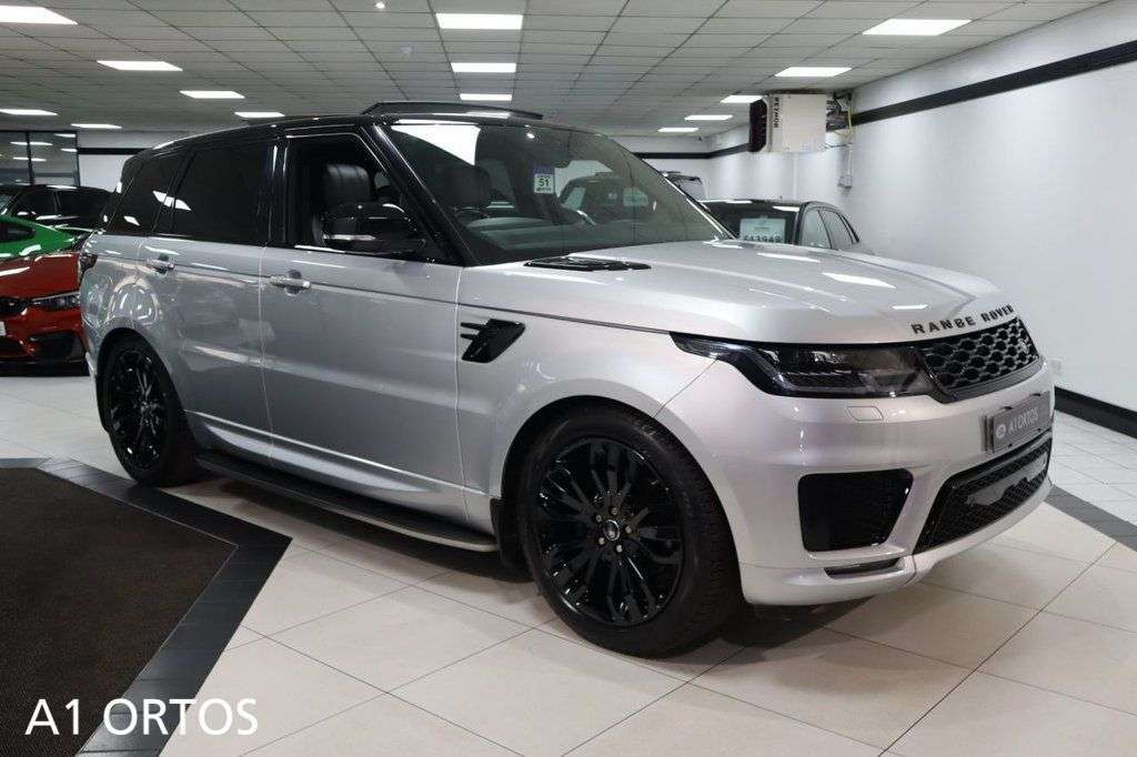 A 2018 LAND ROVER RANGE ROVER SPORT 3.0 SD V6 HSE SUV 5dr Diesel Auto 4WD Euro 6 (s/s) (306 ps) 1 FORMER LAND R A 2018 LAND ROVER RANGE ROVER SPORT 3.0 SD V6 HSE SUV 5dr Diesel Auto 4WD Euro 6 (s/s) (306 ps) 1 FORMER LAND R