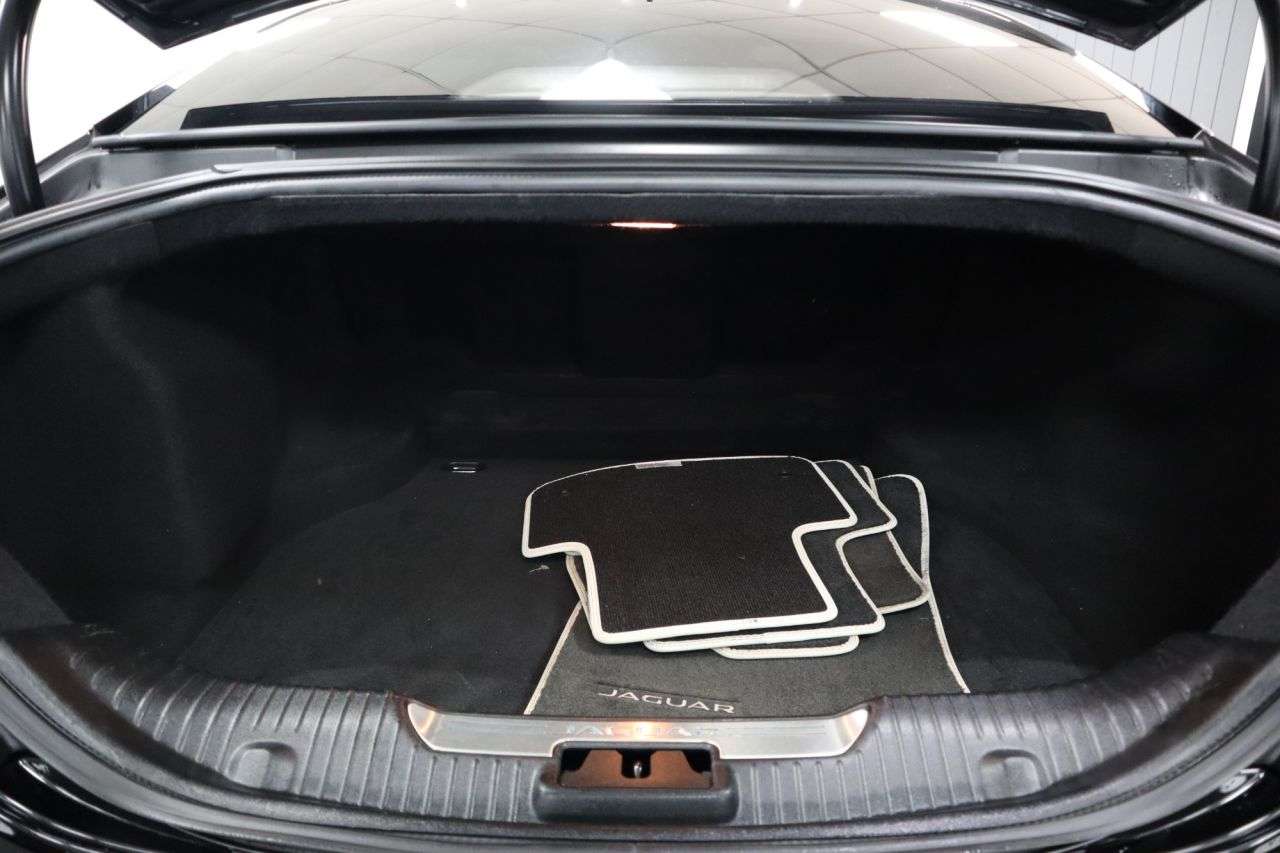 2019 JAGUAR XJ 2019 JAGUAR XJ