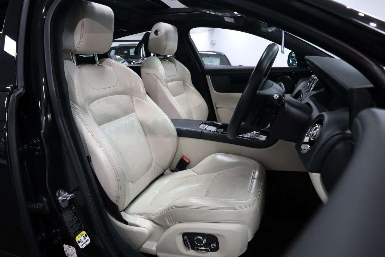 2019 JAGUAR XJ 2019 JAGUAR XJ