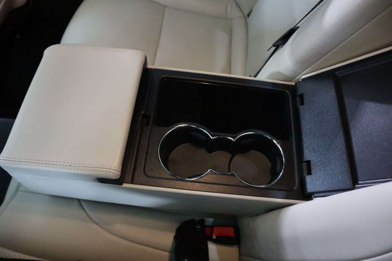 2019 JAGUAR XJ 2019 JAGUAR XJ