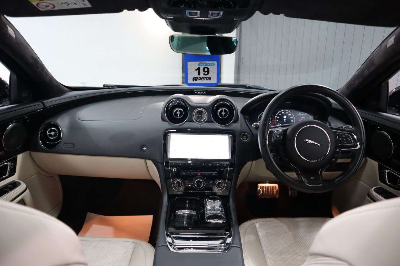 2019 JAGUAR XJ 2019 JAGUAR XJ