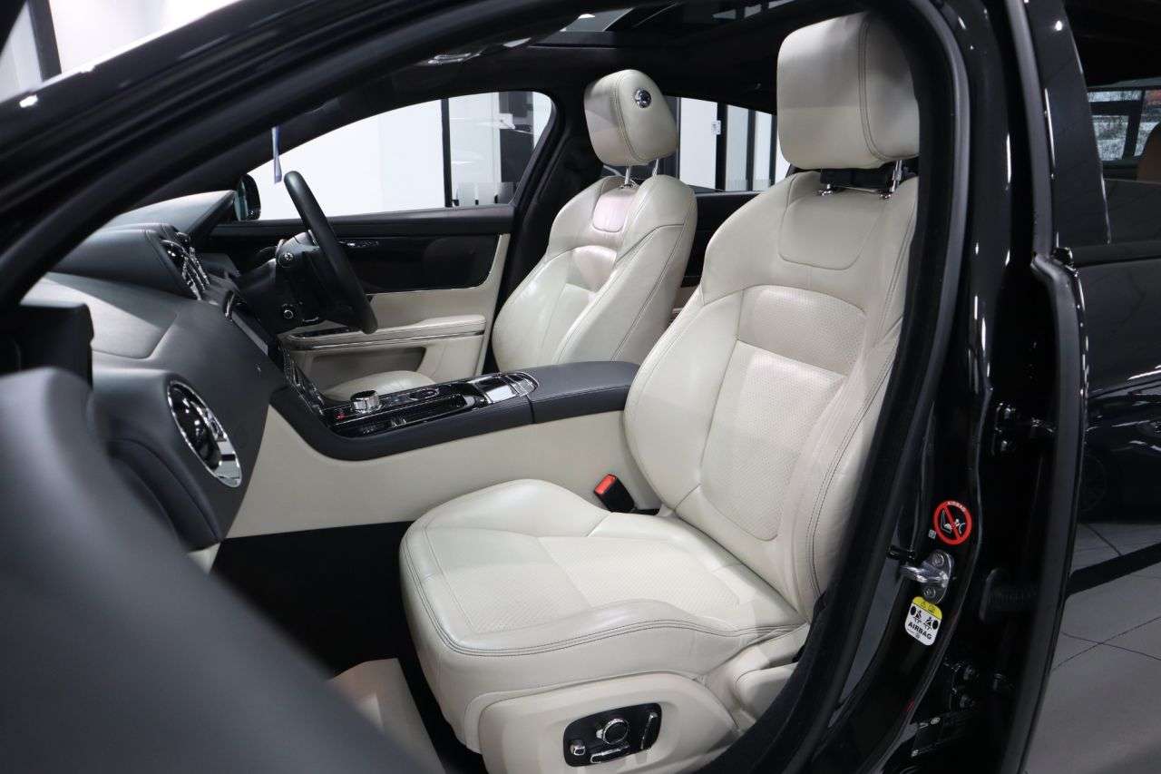 2019 JAGUAR XJ 2019 JAGUAR XJ