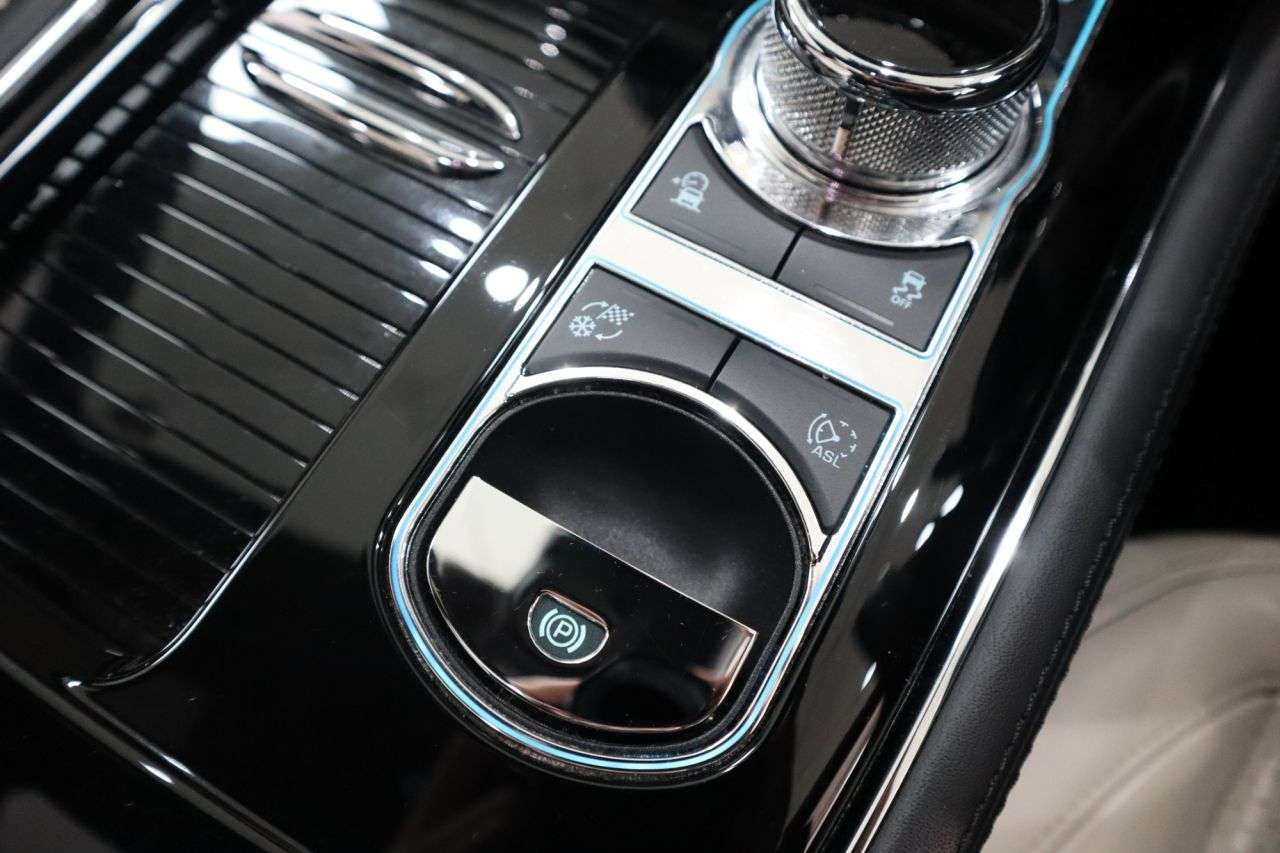 2019 JAGUAR XJ 2019 JAGUAR XJ