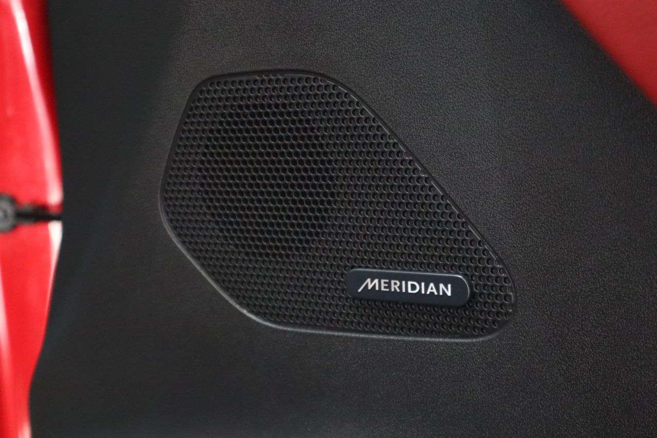 2017 JAGUAR F-PACE 2017 JAGUAR F-PACE