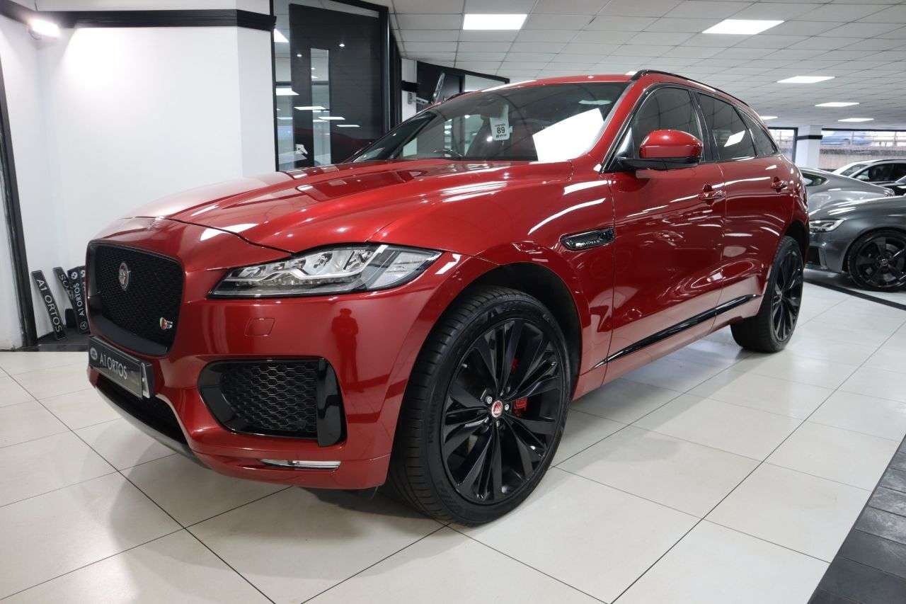 A 2017 JAGUAR F-PACE 3.0 D300 V6 S SUV 5dr Diesel Auto AWD Euro 6 (s/s) (300 ps) STUNNING PX EXA A 2017 JAGUAR F-PACE 3.0 D300 V6 S SUV 5dr Diesel Auto AWD Euro 6 (s/s) (300 ps) STUNNING PX EXA