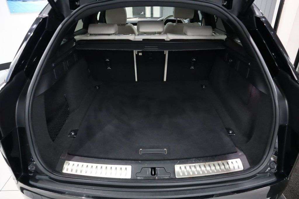 2021 LAND ROVER RANGE ROVER VELAR 2021 LAND ROVER RANGE ROVER VELAR