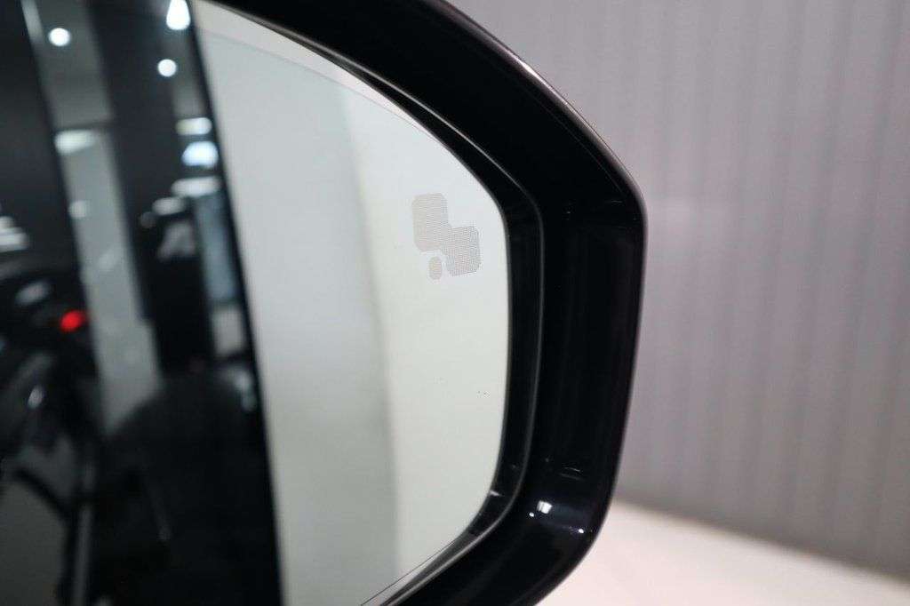 2021 LAND ROVER RANGE ROVER VELAR 2021 LAND ROVER RANGE ROVER VELAR