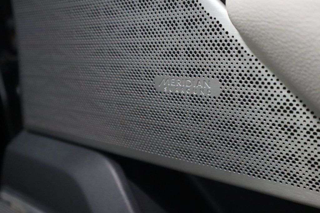 2021 LAND ROVER RANGE ROVER VELAR 2021 LAND ROVER RANGE ROVER VELAR