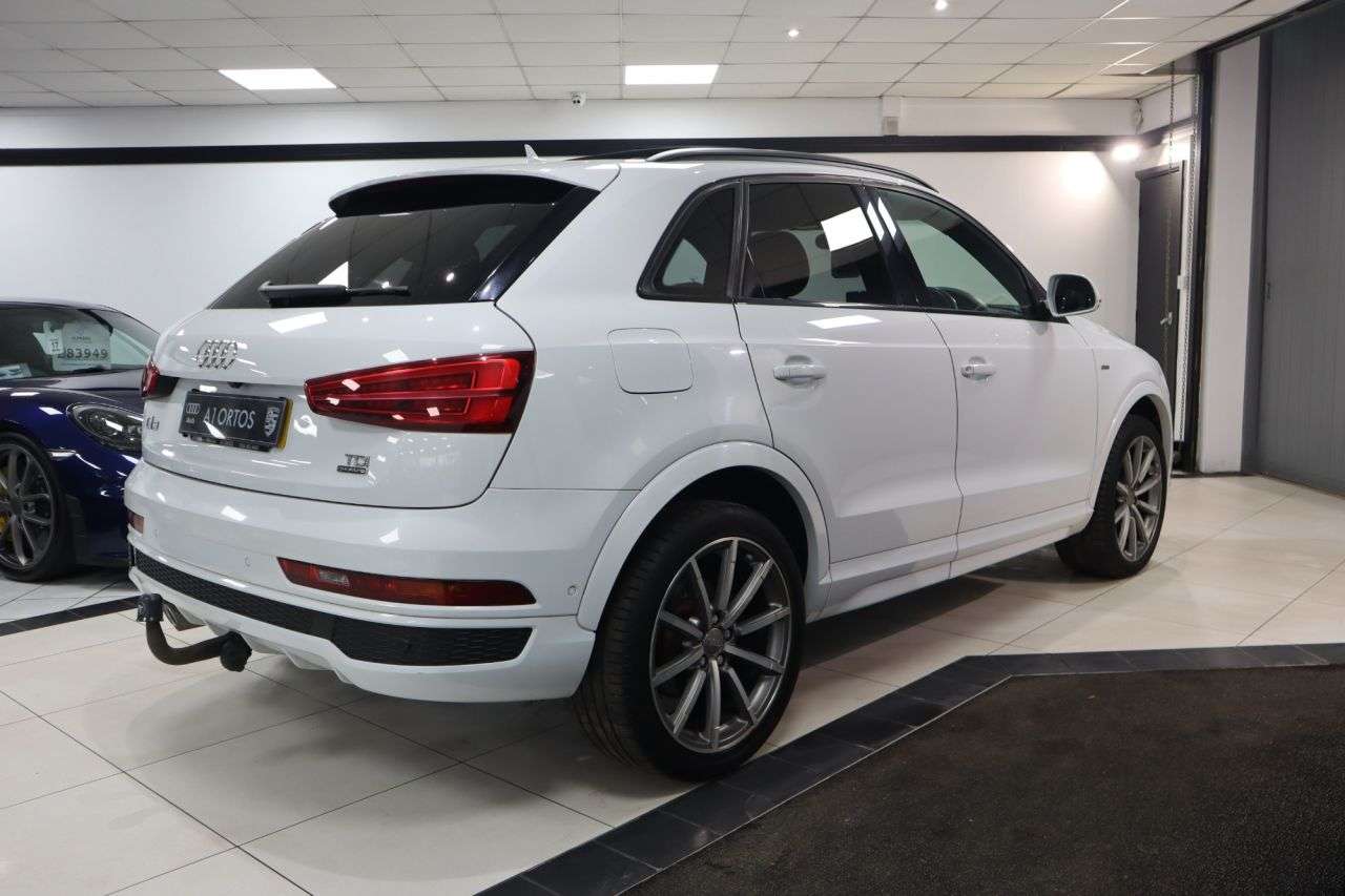 2015 AUDI Q3 2015 AUDI Q3