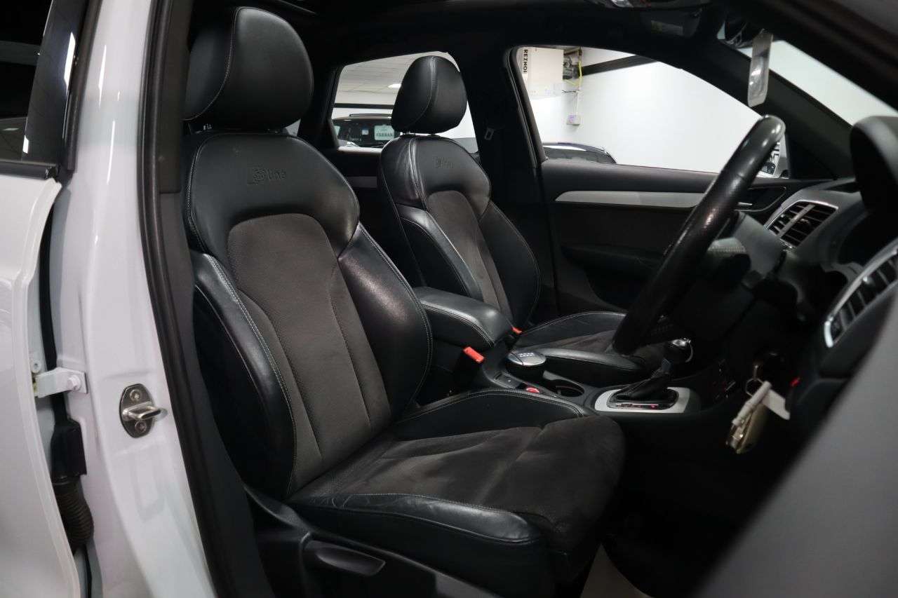 2015 AUDI Q3 2015 AUDI Q3