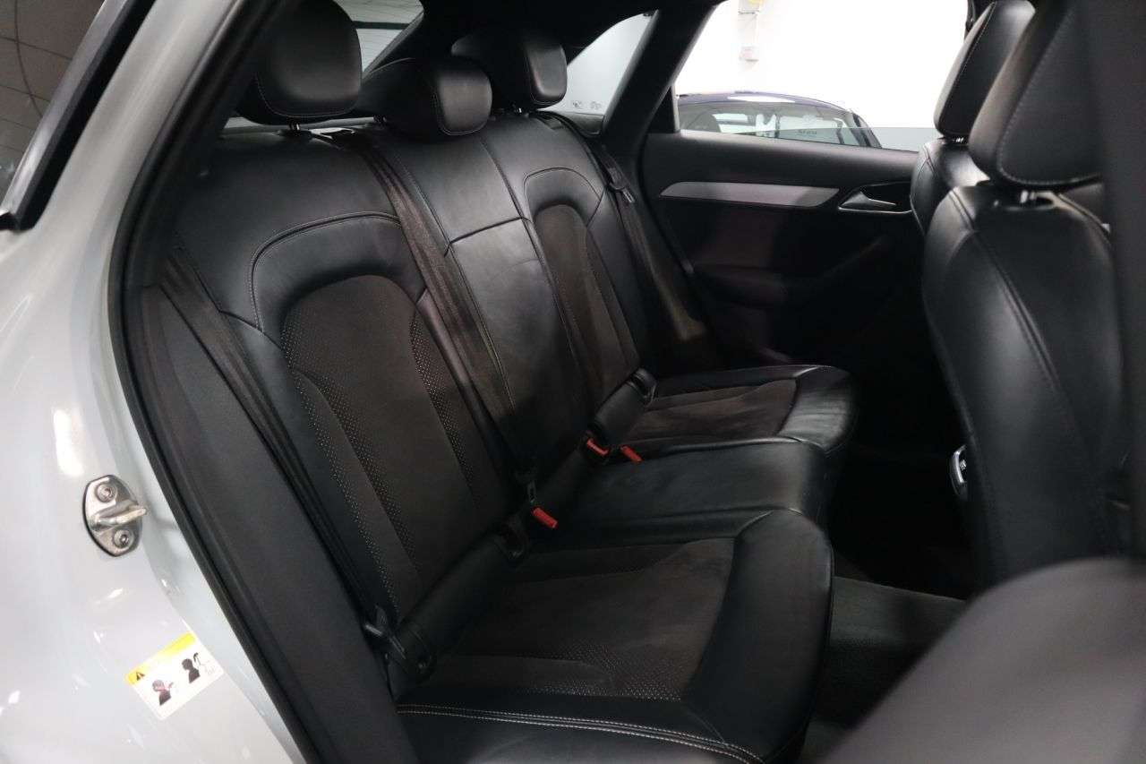 2015 AUDI Q3 2015 AUDI Q3