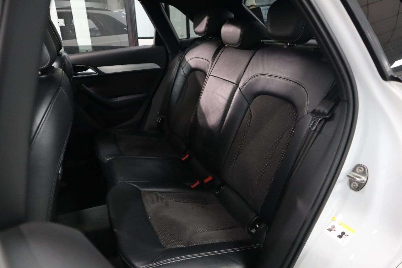 2015 AUDI Q3 2015 AUDI Q3