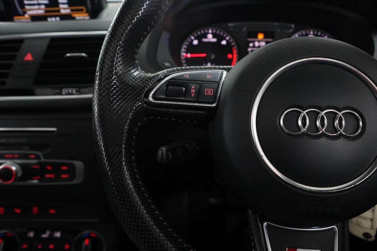 2015 AUDI Q3 2015 AUDI Q3