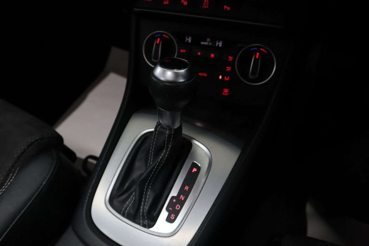 2015 AUDI Q3 2015 AUDI Q3