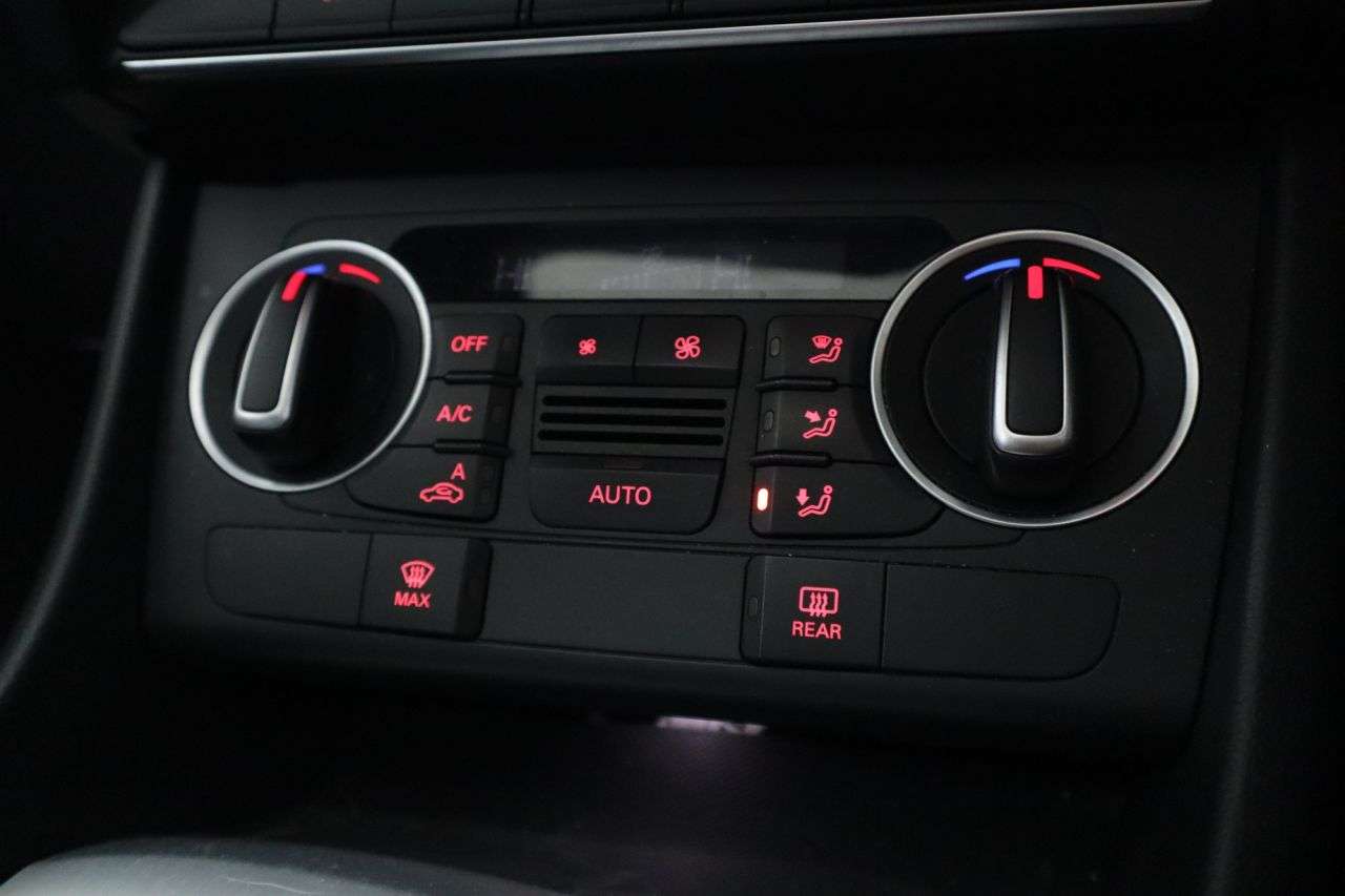 2015 AUDI Q3 2015 AUDI Q3