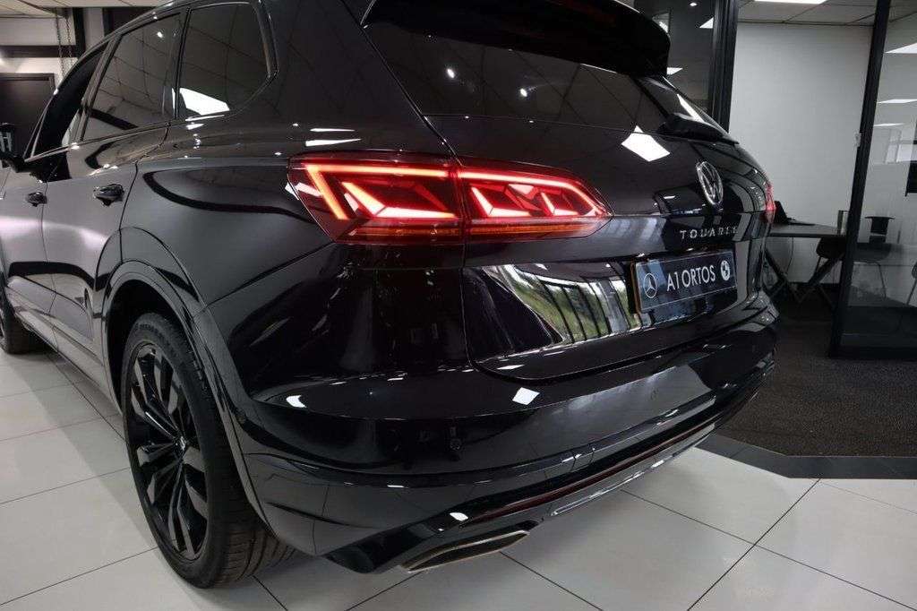 2020 VOLKSWAGEN TOUAREG 2020 VOLKSWAGEN TOUAREG