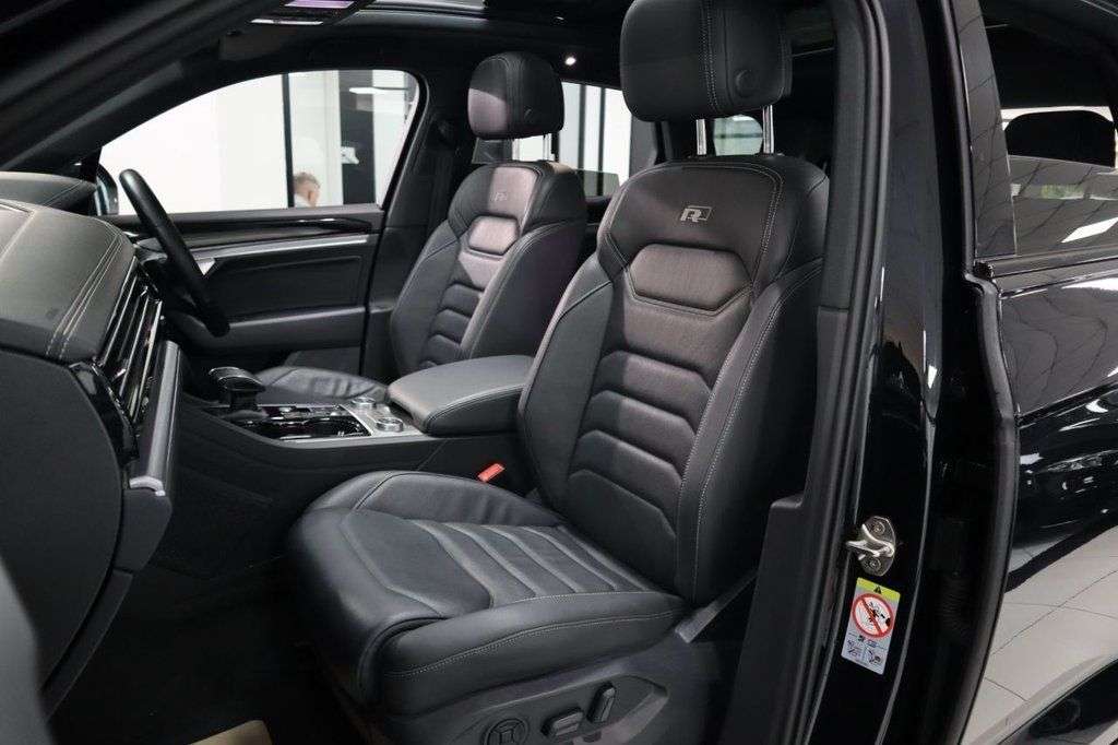 2020 VOLKSWAGEN TOUAREG 2020 VOLKSWAGEN TOUAREG