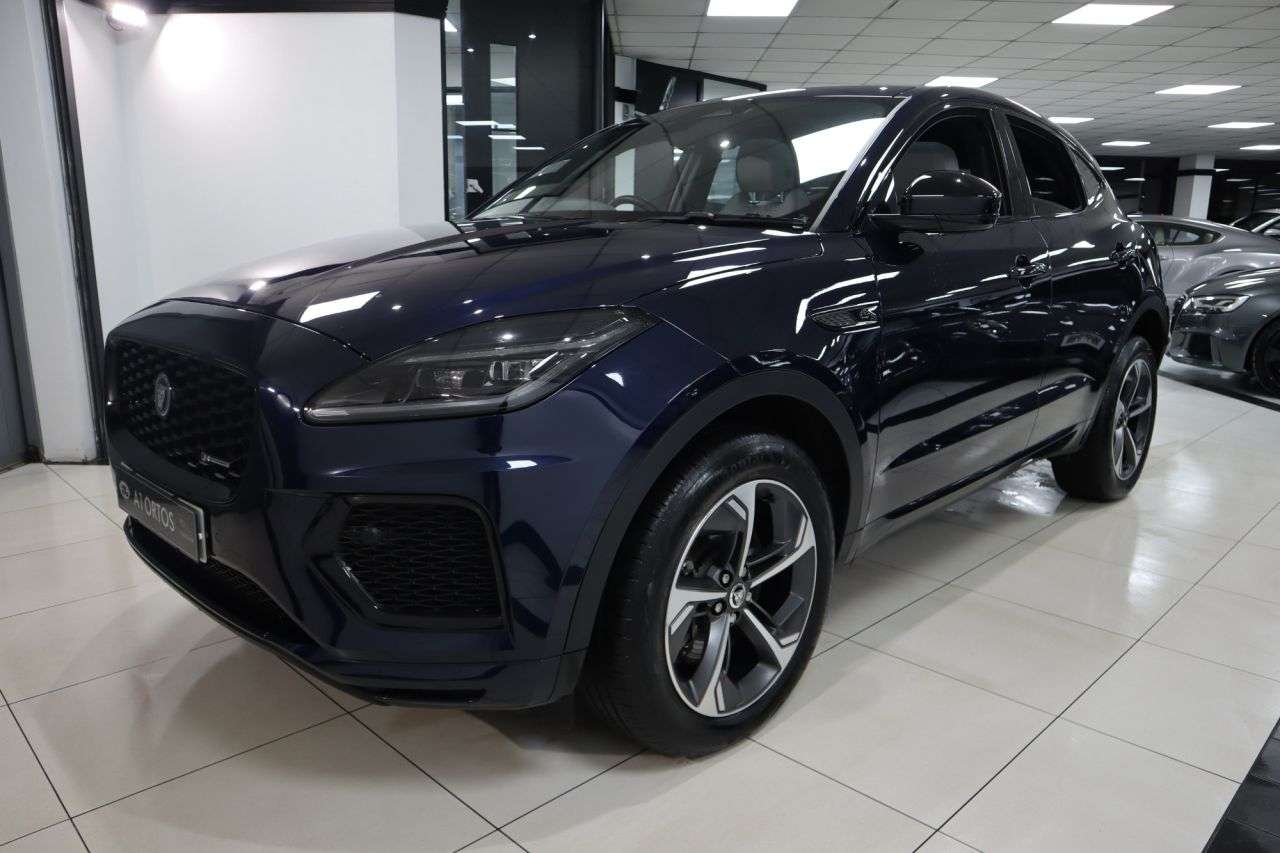 A 2023 JAGUAR E-PACE 2.0 D204 MHEV R-Dynamic SE Black SUV 5dr Diesel Auto AWD Euro 6 (s/s) (204 A 2023 JAGUAR E-PACE 2.0 D204 MHEV R-Dynamic SE Black SUV 5dr Diesel Auto AWD Euro 6 (s/s) (204
