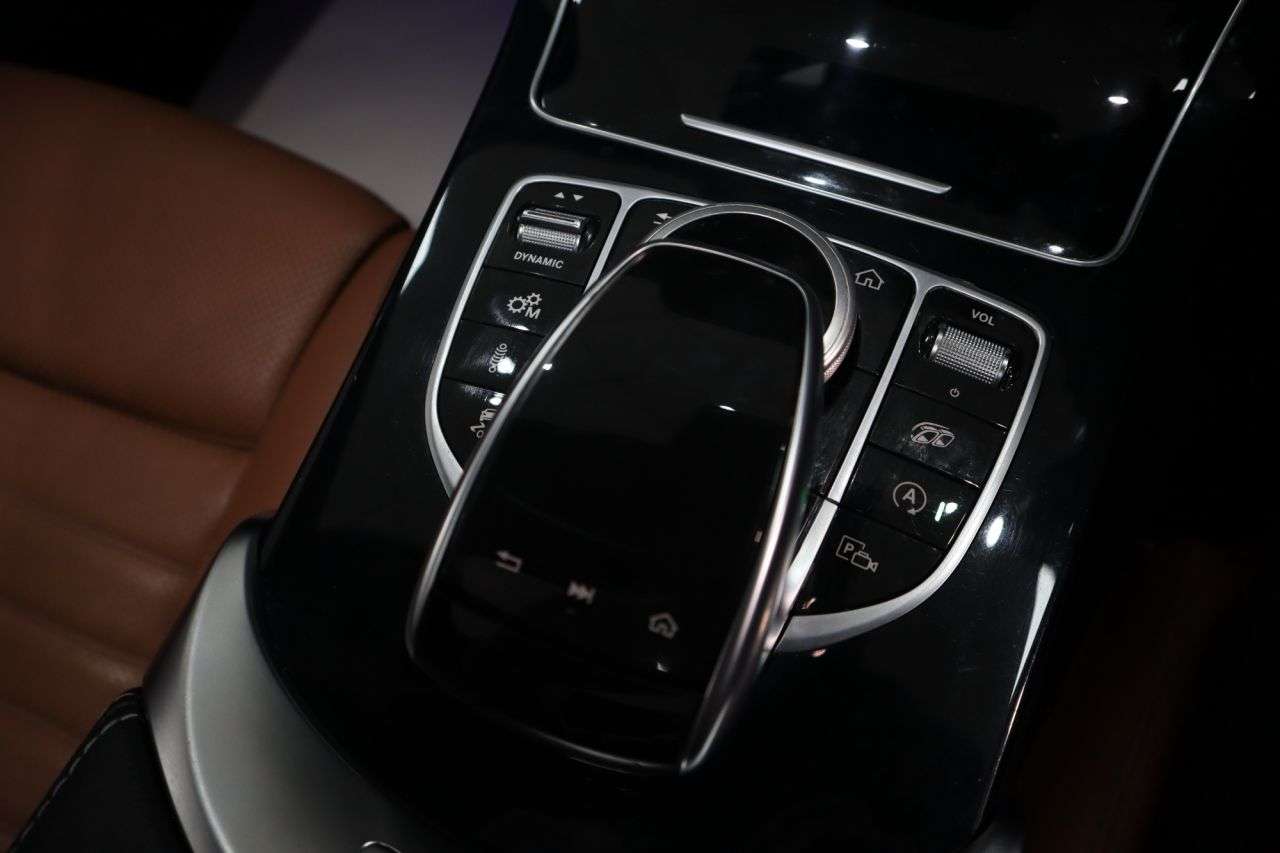 2019 MERCEDES-BENZ C-CLASS 2019 MERCEDES-BENZ C-CLASS