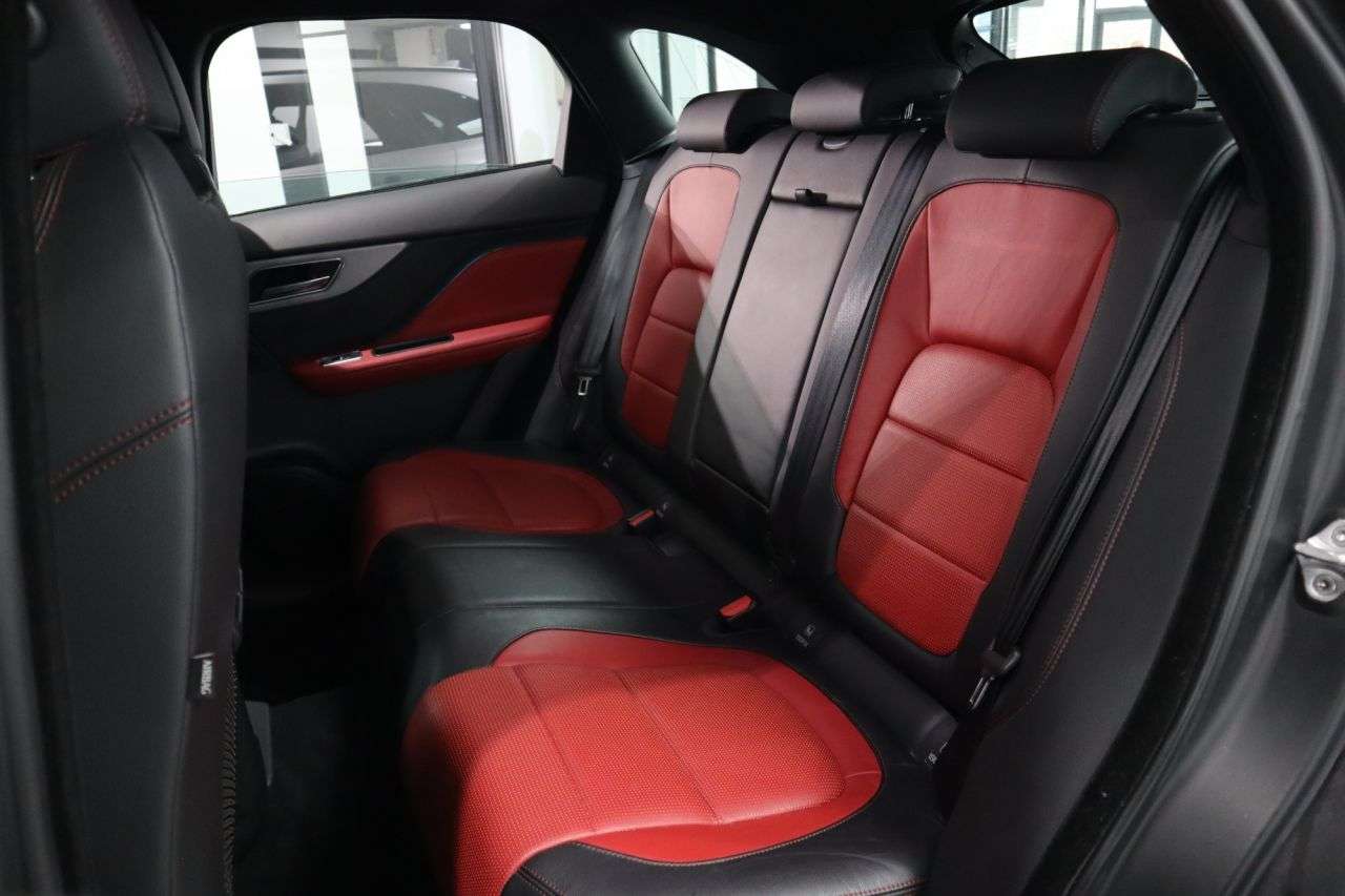 2016 JAGUAR F-PACE 2016 JAGUAR F-PACE