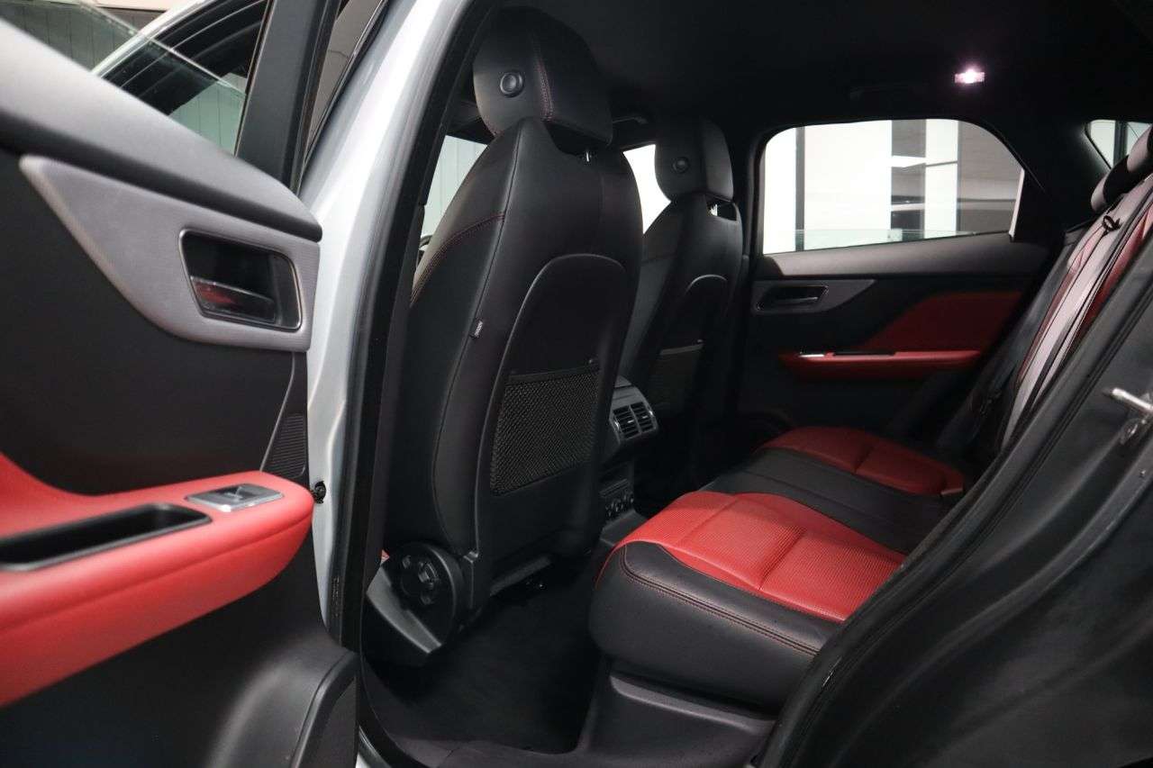 2016 JAGUAR F-PACE 2016 JAGUAR F-PACE