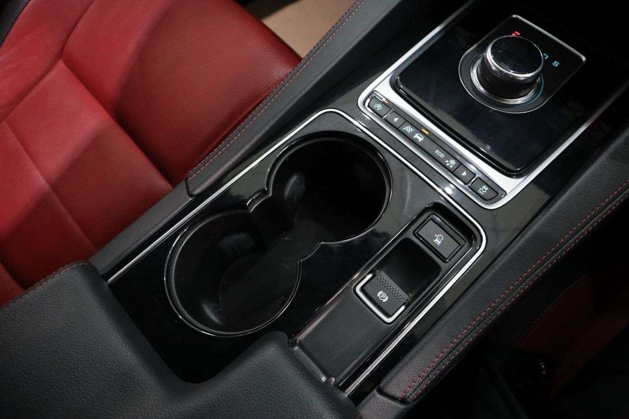 2016 JAGUAR F-PACE 2016 JAGUAR F-PACE