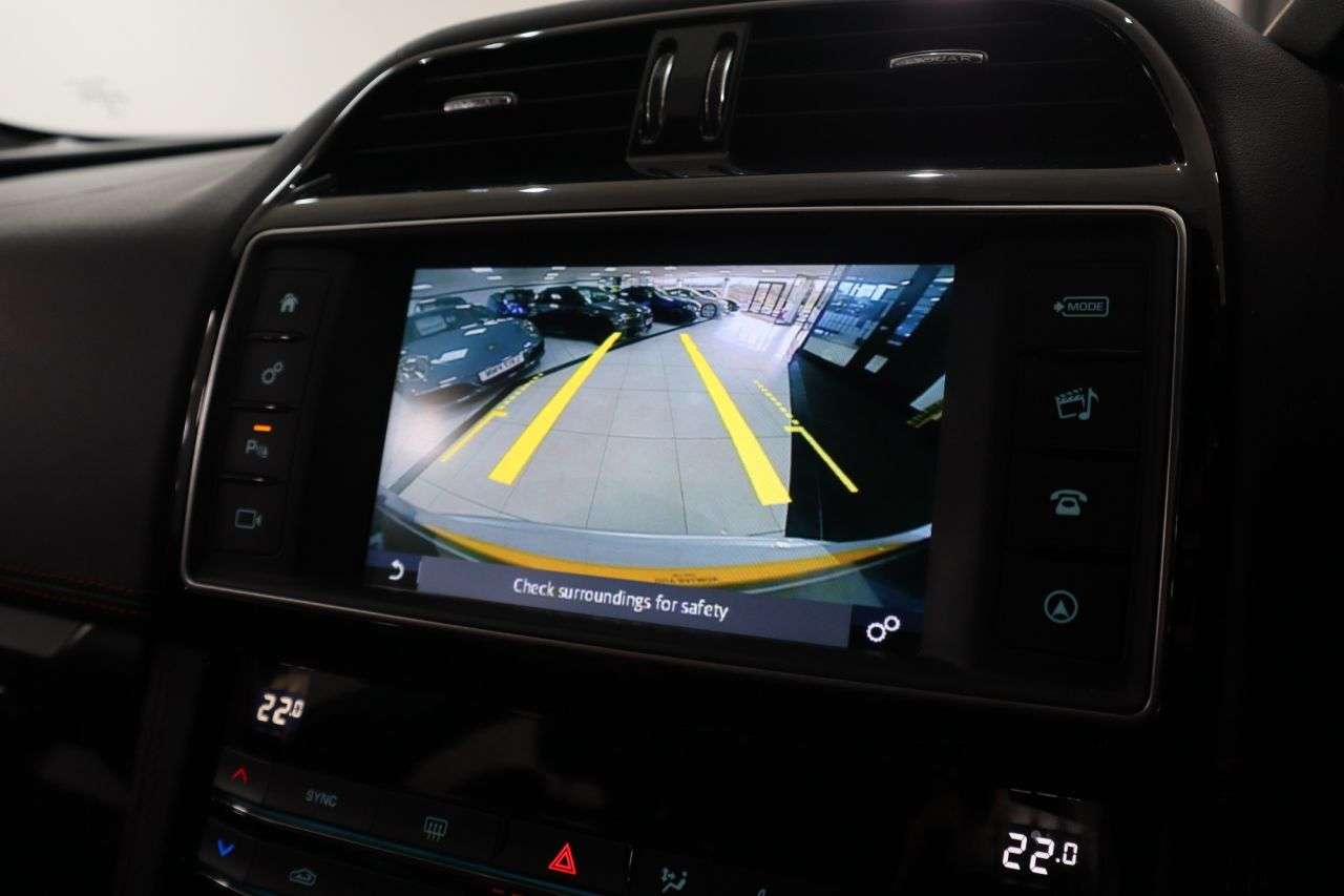 2016 JAGUAR F-PACE 2016 JAGUAR F-PACE