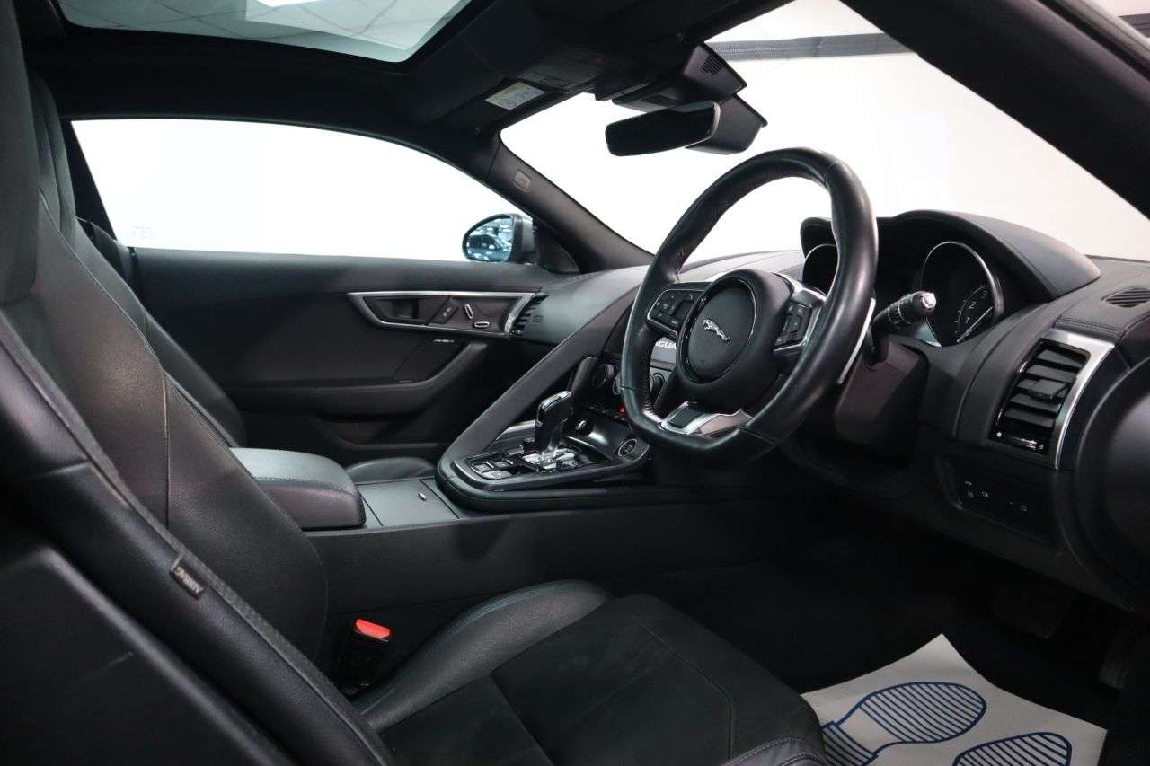 2018 JAGUAR F-TYPE 2018 JAGUAR F-TYPE