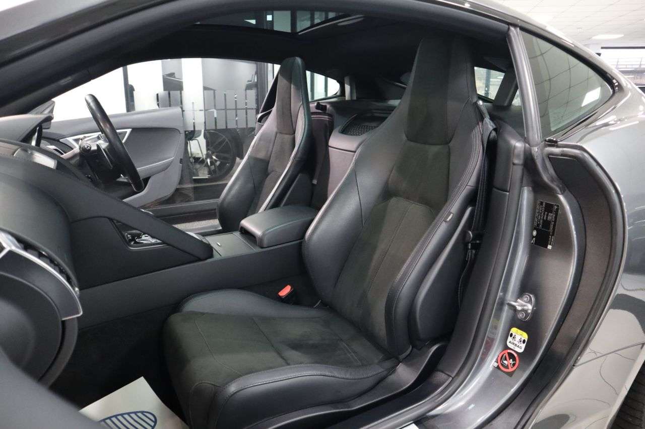 2018 JAGUAR F-TYPE 2018 JAGUAR F-TYPE