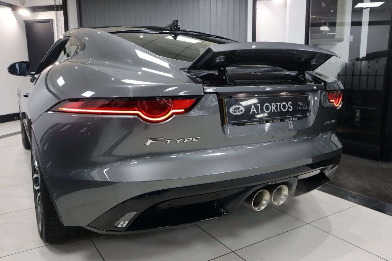 2018 JAGUAR F-TYPE 2018 JAGUAR F-TYPE
