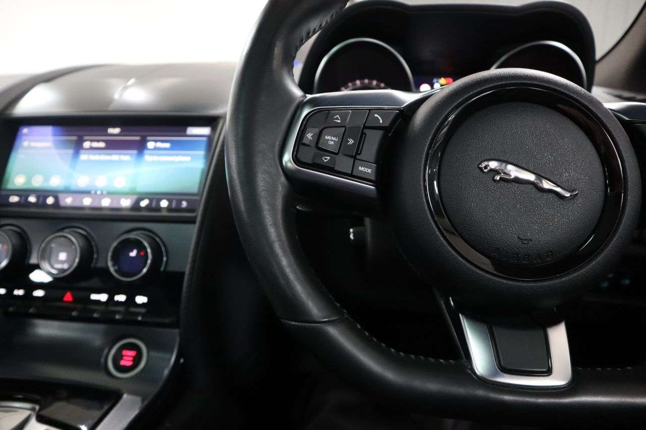 2018 JAGUAR F-TYPE 2018 JAGUAR F-TYPE