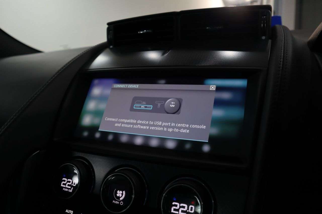 2018 JAGUAR F-TYPE 2018 JAGUAR F-TYPE