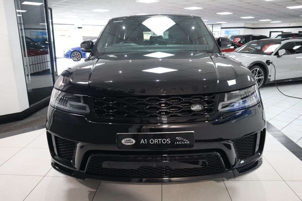 A 2019 LAND ROVER RANGE ROVER SPORT 3.0 SD V6 Autobiography Dynamic SUV 5dr Diesel Auto 4WD Euro 6 (s/s) (306 p A 2019 LAND ROVER RANGE ROVER SPORT 3.0 SD V6 Autobiography Dynamic SUV 5dr Diesel Auto 4WD Euro 6 (s/s) (306 p
