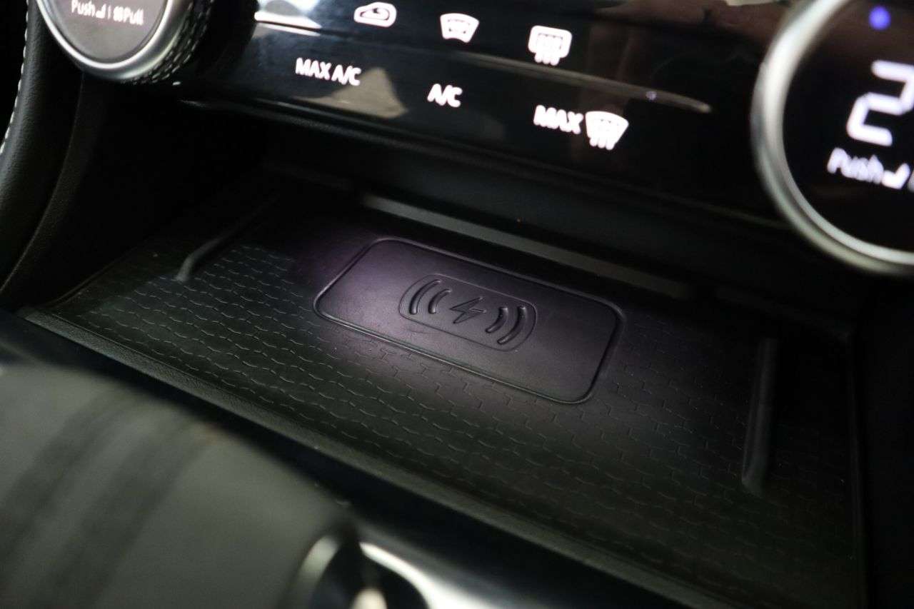 2022 JAGUAR F-PACE 2022 JAGUAR F-PACE