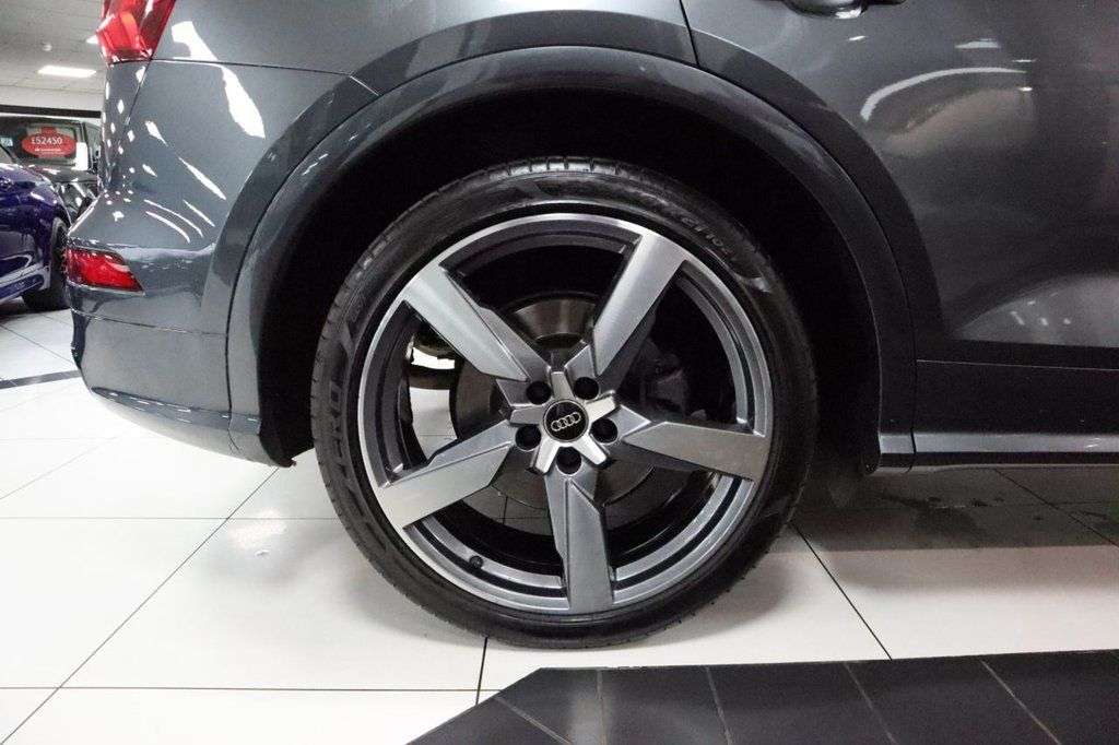 2018 AUDI SQ5 2018 AUDI SQ5