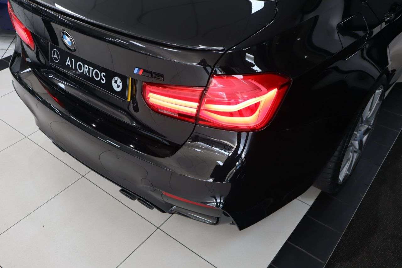 2018 BMW M3 2018 BMW M3