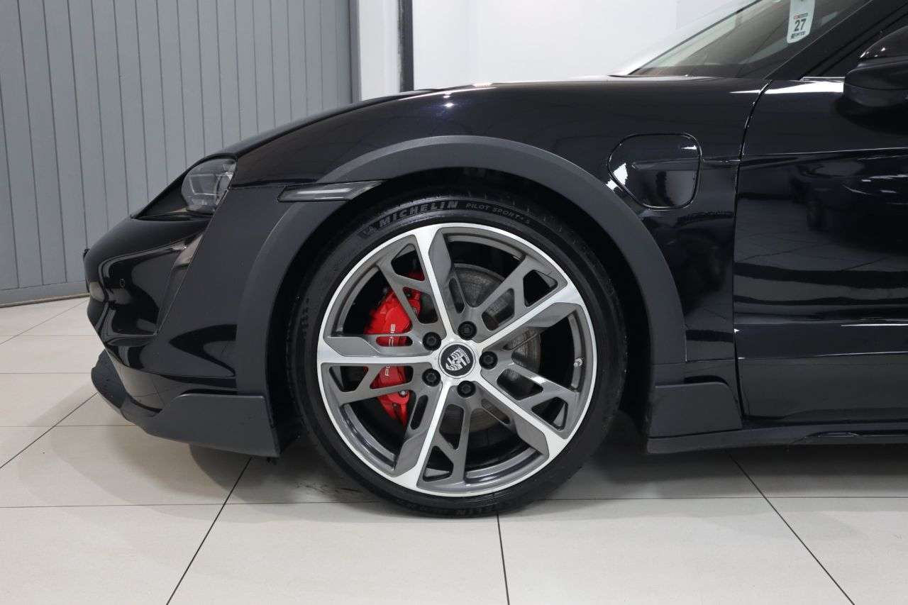 2021 PORSCHE TAYCAN 2021 PORSCHE TAYCAN