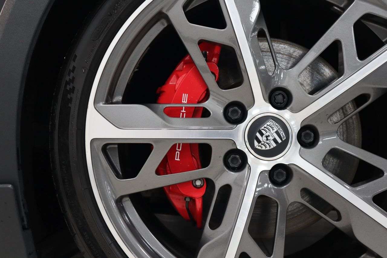 2021 PORSCHE TAYCAN 2021 PORSCHE TAYCAN