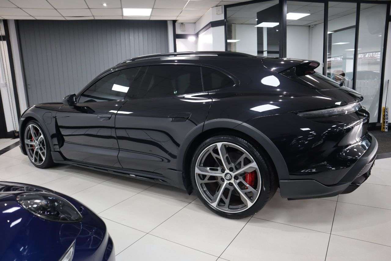 2021 PORSCHE TAYCAN 2021 PORSCHE TAYCAN